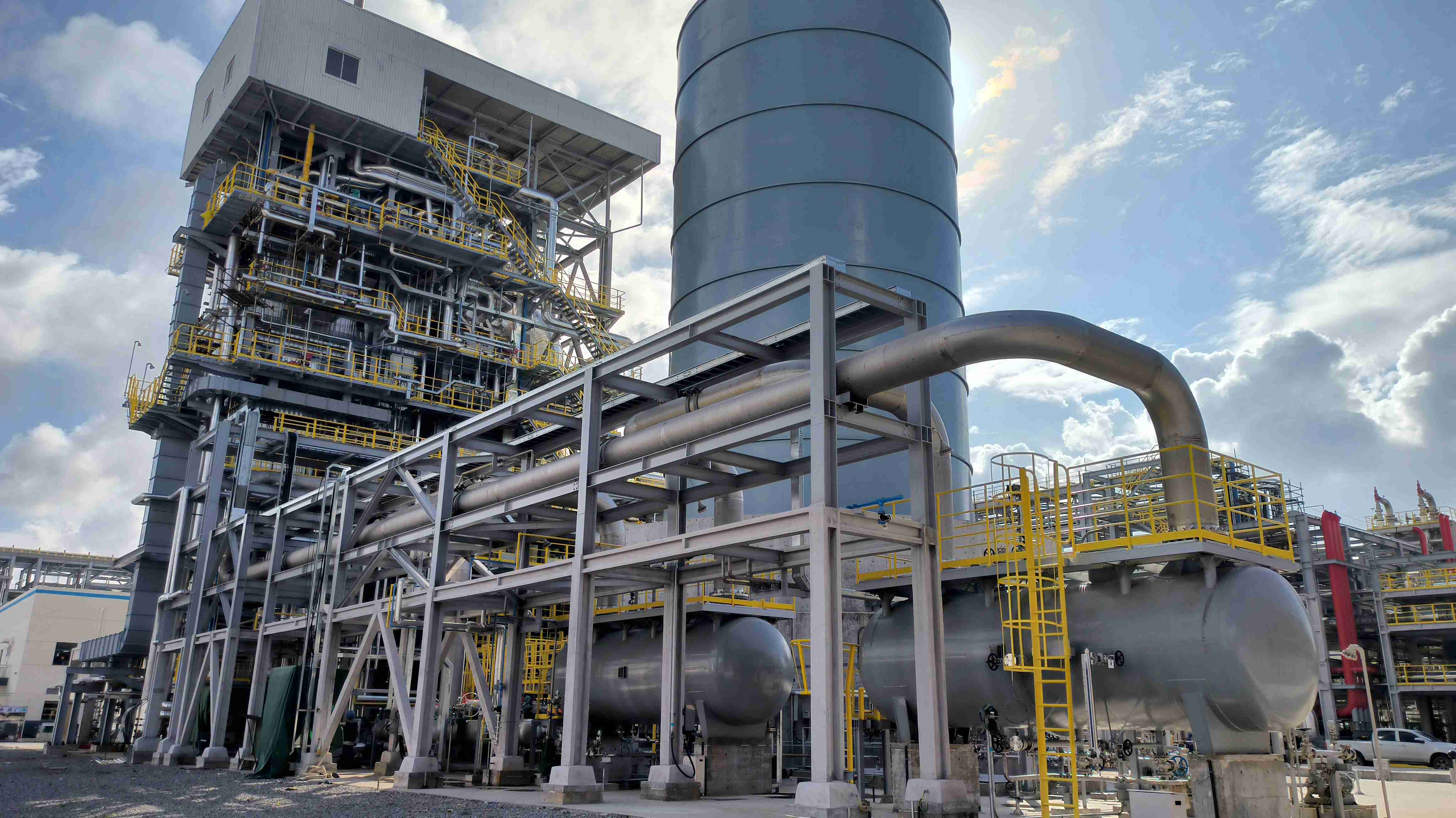 In 2022, 300,000 tons/year vinyl acetate plant closed ground flare